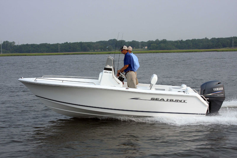 Sea Hunt Triton 188 Center Console - Wickford Boat Rentals